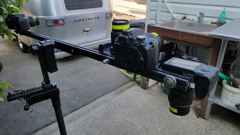 Rear/side view of two-camera custom capture rig assembly.